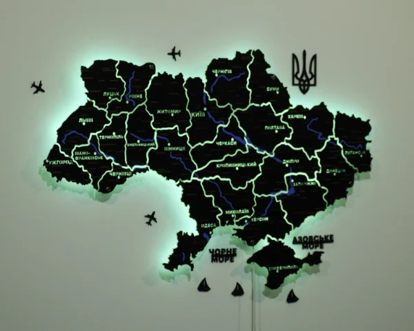 bagatosharova-karta-svitu-bez-pidsvitky-black-04.webp Карта України із дерева на стіну з підсвіткою між областями та річками колір Black