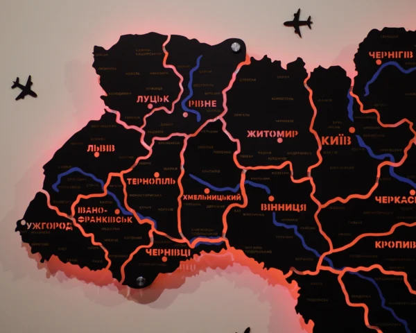 bagatosharova-karta-svitu-bez-pidsvitky-black-05.webp Карта України із дерева на стіну з підсвіткою між областями та річками колір Black