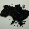 bagatosharova-karta-svitu-bez-pidsvitky-black-11.webp Карта України із дерева на стіну з підсвіткою між областями та річками колір Black