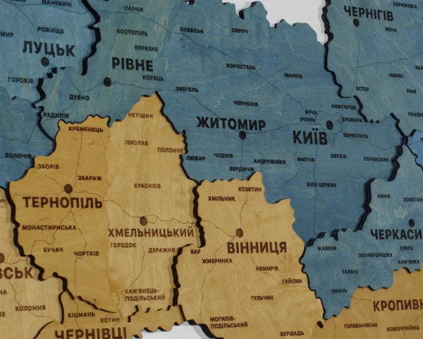 bagatosharova-karta-ukrainy-bez-pidsvitky-flag-08.webp Багатошарова карта України із дерева на стіну без підсвітки колір Flag
