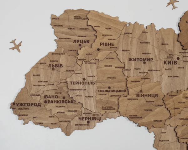 bagatosharova-karta-ukrainy-bez-pidsvitky-wood04.webp Деревʼяна карта України на стіну без підсвітки колір Wood