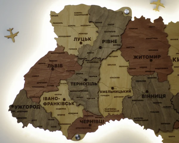 bagatosharova-karta-ukrainy-z-pidsvitkoiu-amber-06.webp Багатошарова карта України з підсвіткою по контуру колір Amber