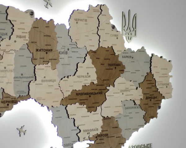 bagatosharova-karta-ukrainy-z-pidsvitkoiu-soft-02.webp Карта України із дерева з підсвіткою по контуру колір Soft