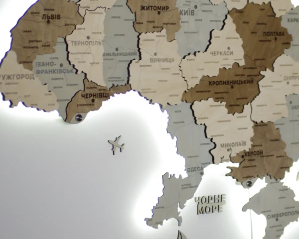 bagatosharova-karta-ukrainy-z-pidsvitkoiu-soft-03.webp Карта України із дерева з підсвіткою по контуру колір Soft