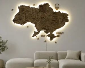 bagatosharova-karta-ukrainy-z-pidsvitkoiu-wood-01.webp Карта України із дерева 3D з підсвіткою по контуру колір Wood