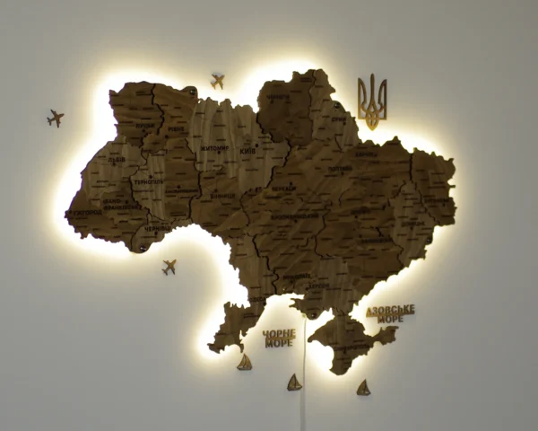 bagatosharova-karta-ukrainy-z-pidsvitkoiu-wood-03.webp Карта України із дерева 3D з підсвіткою по контуру колір Wood