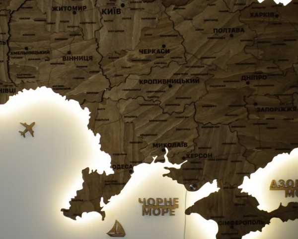 bagatosharova-karta-ukrainy-z-pidsvitkoiu-wood-06.webp Карта України із дерева 3D з підсвіткою по контуру колір Wood
