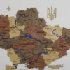 bagatosharova-karta-ukrainy-z-richkamy-bez-pidsvitky-amber-05.webp Багатошарова карта України на стіну з мальованими річками без підсвітки колір Amber
