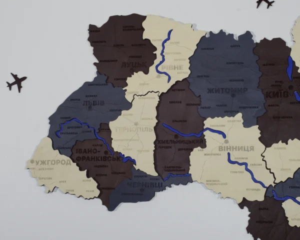 bagatosharova-karta-ukrainy-z-richkamy-bez-pidsvitky-grand-06.webp Багатошарова деревʼяна карта України з підсвіткою по контуру колір Grand