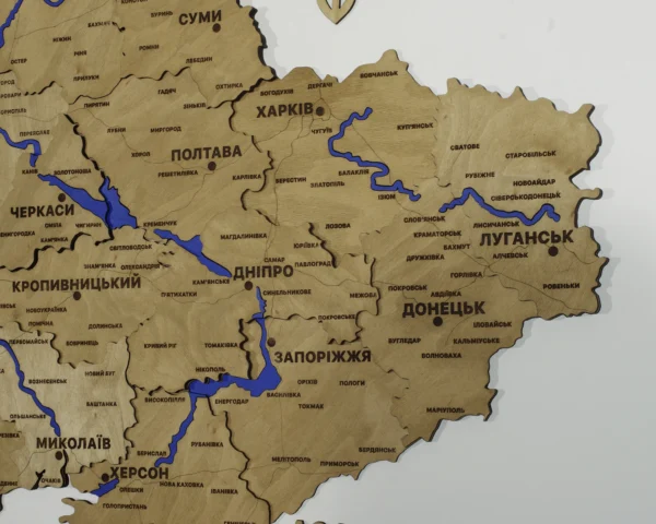 Настінна карта України з фарбованими річками без підсвітки колір Oak