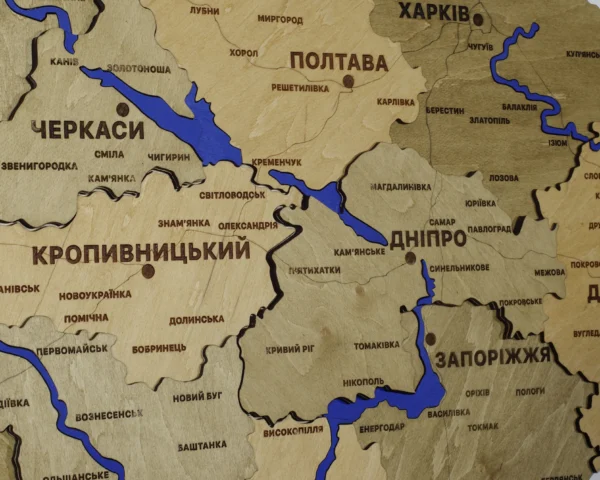 bagatosharova-karta-ukrainy-z-richkamy-bez-pidsvitky-sand-11.webp Карта України 3D з мальованими річками без підсвітки колір Sand