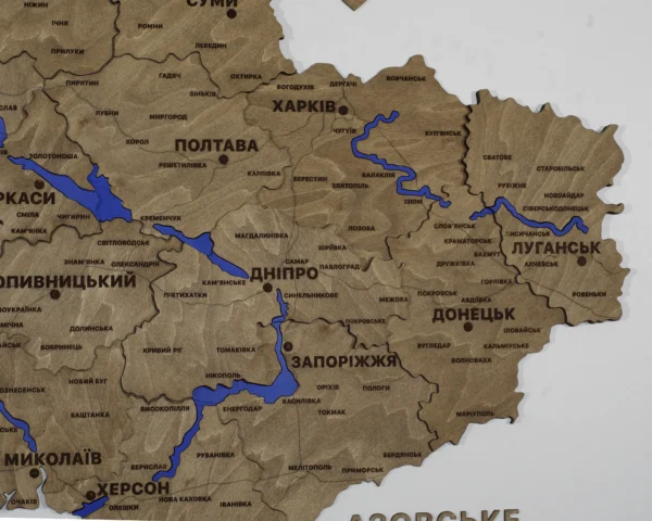 bagatosharova-karta-ukrainy-z-richkamy-bez-pidsvitky-wood-06.webp Деревʼяна карта України на стіну з мальованими річками без підсвітки колір Wood