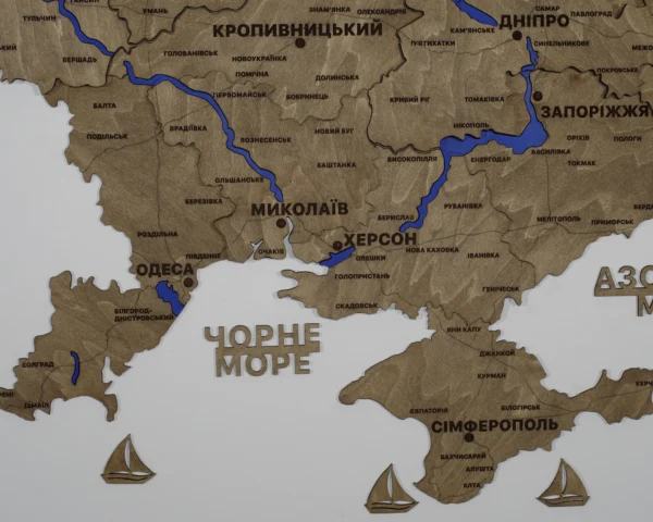 bagatosharova-karta-ukrainy-z-richkamy-bez-pidsvitky-wood-07.webp Деревʼяна карта України на стіну з мальованими річками без підсвітки колір Wood