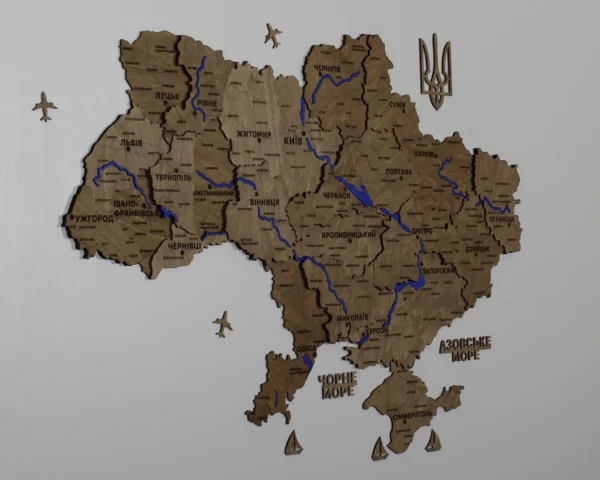 bagatosharova-karta-ukrainy-z-richkamy-bez-pidsvitky-wood-08.webp Деревʼяна карта України на стіну з мальованими річками без підсвітки колір Wood