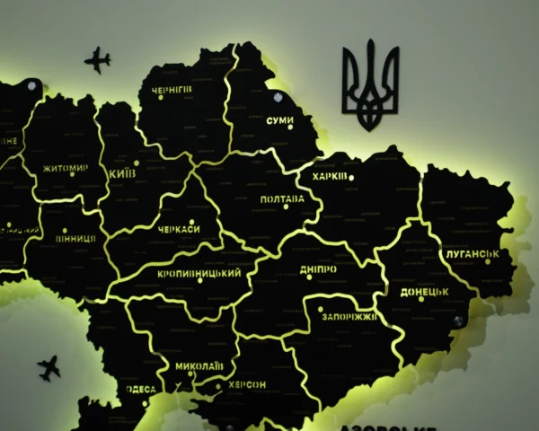 Карта України із дерева на стіну з підсвіткою між областями колір Black