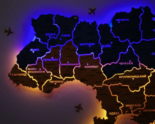 karta-ukrainy-z-pidsvitkoiu-mizh-oblastiamy-flag-05.webp Карта України із дерева з LED-підсвіткою між областями колір Flag