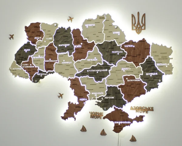 Карта України із дерева на акрилі з підсвіткою між областями колір Maple