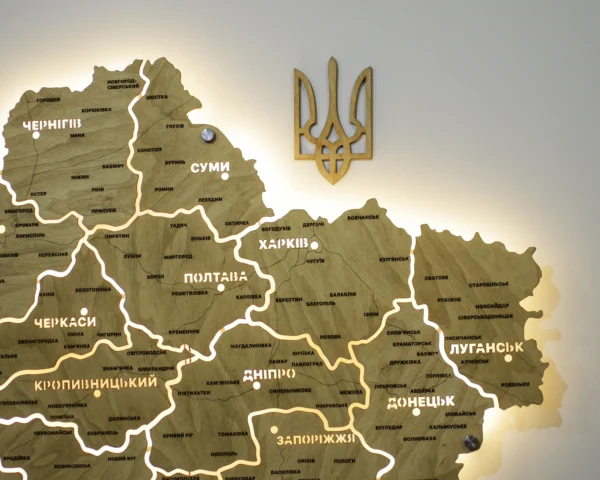 Настінна карта України на акрилі з підсвіткою між областями колір Oak