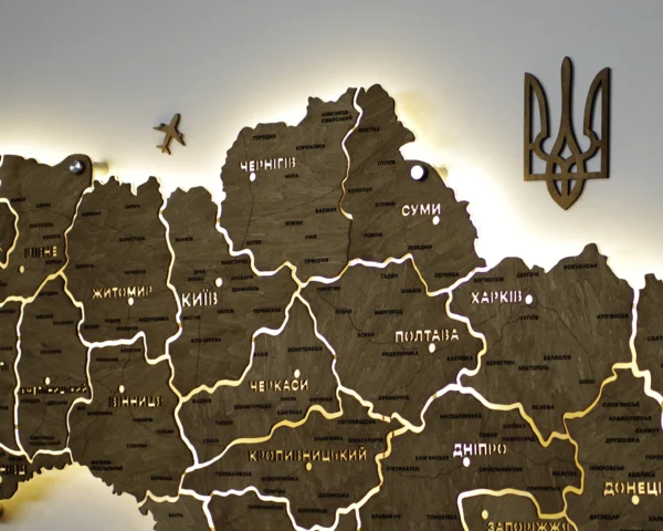 Деревʼяна карта України на стіну з підсвіткою між областями колір Wood