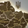 Деревʼяна карта України на стіну з підсвіткою між областями колір Wood