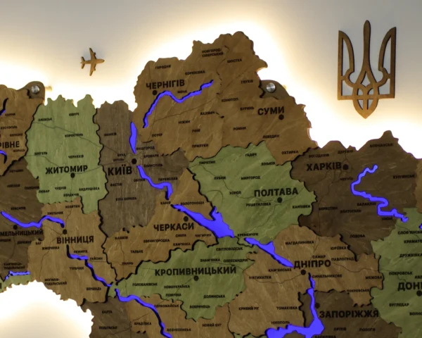 karta-ukrainy-z-pidsvitkoiu-richok-ta-konturiv-alpine-09.webp Настінна карта України з підсвіткою річок колір Forest