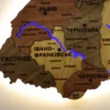 karta-ukrainy-z-pidsvitkoiu-richok-ta-konturiv-amber-09.webp Багатошарова карта України з підсвіткою річок Amber
