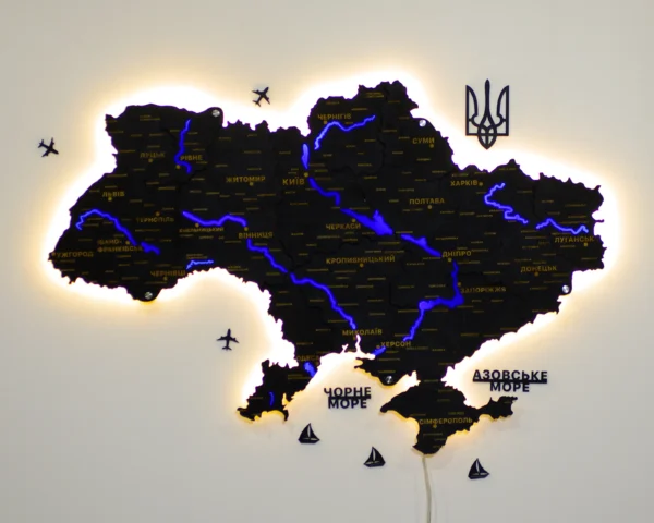 karta-ukrainy-z-pidsvitkoiu-richok-ta-konturiv-black-02.webp Деревʼяна карта України з підсвіткою річок та контурів колір Black