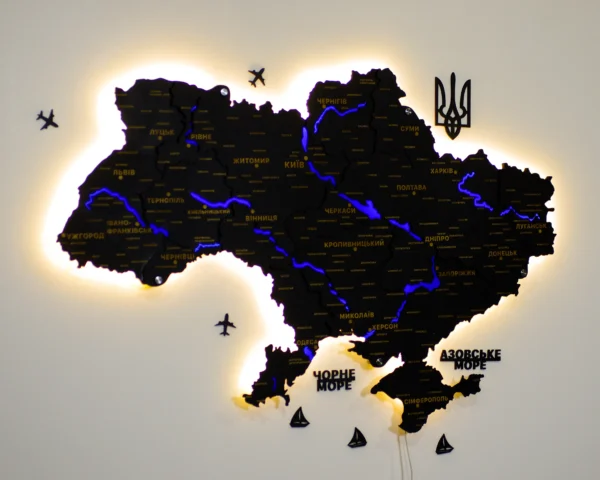 karta-ukrainy-z-pidsvitkoiu-richok-ta-konturiv-black-04.webp Деревʼяна карта України з підсвіткою річок та контурів колір Black