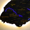 karta-ukrainy-z-pidsvitkoiu-richok-ta-konturiv-black-07.webp Деревʼяна карта України з підсвіткою річок та контурів колір Black