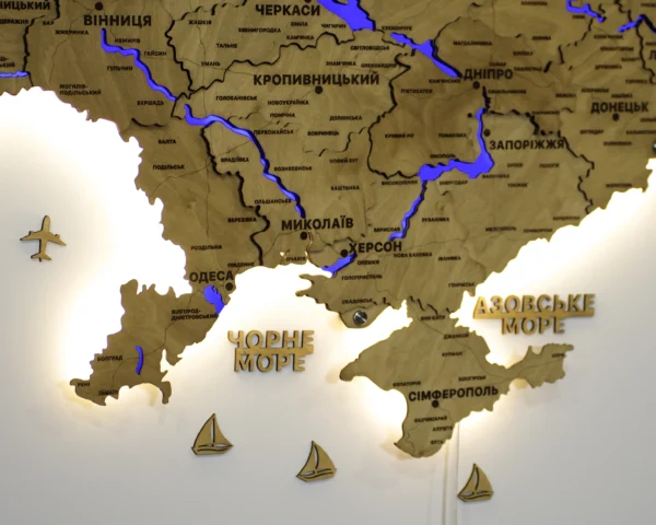 karta-ukrainy-z-pidsvitkoiu-richok-ta-konturiv-oak-07.webp Карта України 3D з підсвіткою річок колір Oak