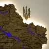 karta-ukrainy-z-pidsvitkoiu-richok-ta-konturiv-wood-09.webp Карта України із дерева 3D з підсвіткою річок колір Wood