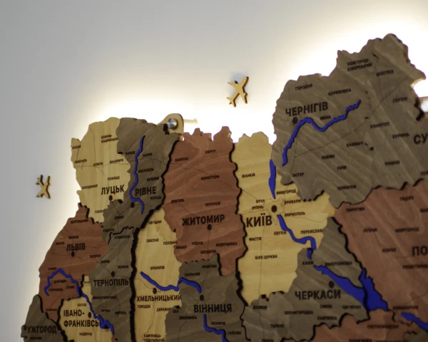 Багатошарова карта України з мальованими річками та підсвіткою по контуру колір Amber