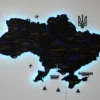 karta-ukrainy-z-richkamy-ta-pidsvitkoiu-black-04.webp Карта України з деревини та LED-підсвіткою з мальованими річками колір Black