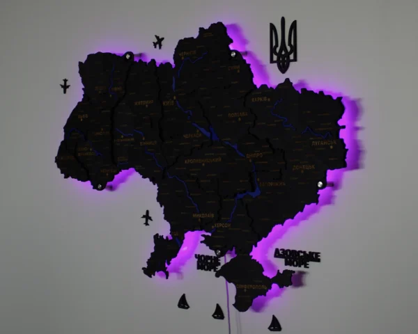 karta-ukrainy-z-richkamy-ta-pidsvitkoiu-black-11.webp Карта України з деревини та LED-підсвіткою з мальованими річками колір Black