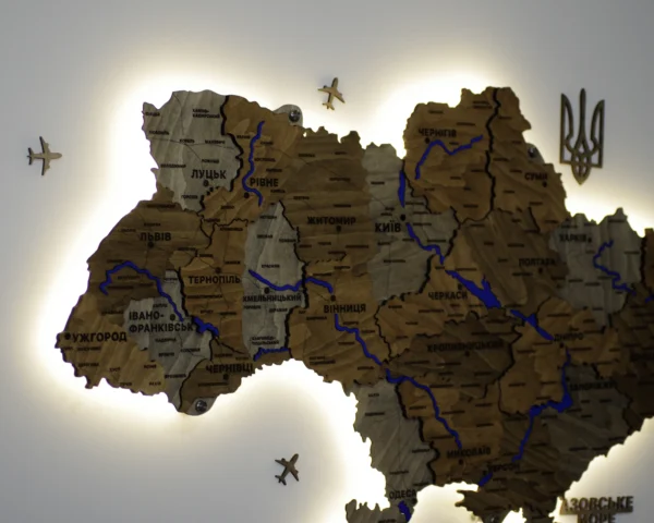 Карта України з фарбованими річками та підсвіткою по контуру колір Dark