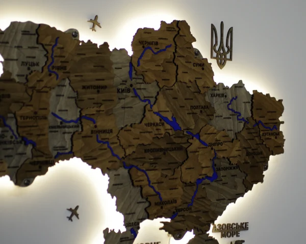 Карта України з фарбованими річками та підсвіткою по контуру колір Dark