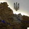 Карта України з фарбованими річками та підсвіткою по контуру колір Dark