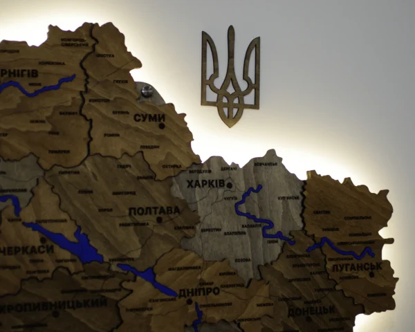 Карта України з фарбованими річками та підсвіткою по контуру колір Dark