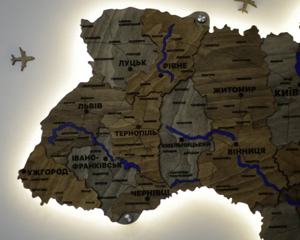 Карта України з фарбованими річками та підсвіткою по контуру колір Dark
