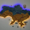 Настінна карта України з мальованими річками та підсвіткою по контуру колір Flag