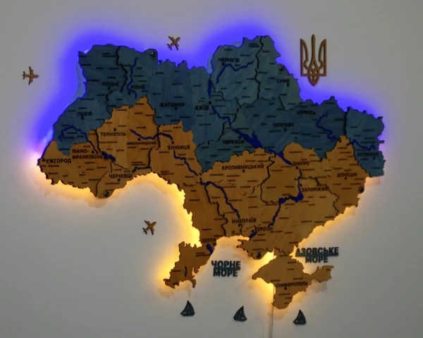 Настінна карта України з мальованими річками та підсвіткою по контуру колір Flag