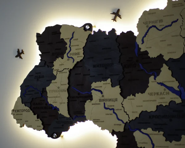 Багатошарова деревʼяна карта України з мальованими річками та підсвіткою колір Grand