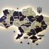 Карта України на акрилі з підсвіткою між областями та фарбованими річками колір Grand