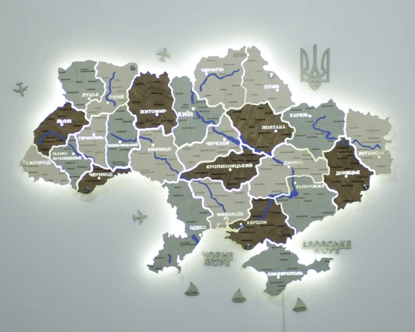 karta-ukrainy-z-richkamy-ta-pidsvitkoiu-mizh-oblastiamy-soft-02.webp Деревʼяна карта України на акрилі з річками та підсвіткою між областями колір Soft