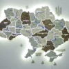 karta-ukrainy-z-richkamy-ta-pidsvitkoiu-mizh-oblastiamy-soft-04.webp Деревʼяна карта України на акрилі з річками та підсвіткою між областями колір Soft