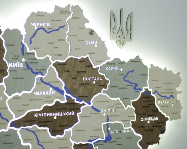 karta-ukrainy-z-richkamy-ta-pidsvitkoiu-mizh-oblastiamy-soft-06.webp Деревʼяна карта України на акрилі з річками та підсвіткою між областями колір Soft