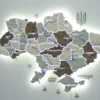 karta-ukrainy-z-richkamy-ta-pidsvitkoiu-mizh-oblastiamy-soft-09.webp Деревʼяна карта України на акрилі з річками та підсвіткою між областями колір Soft