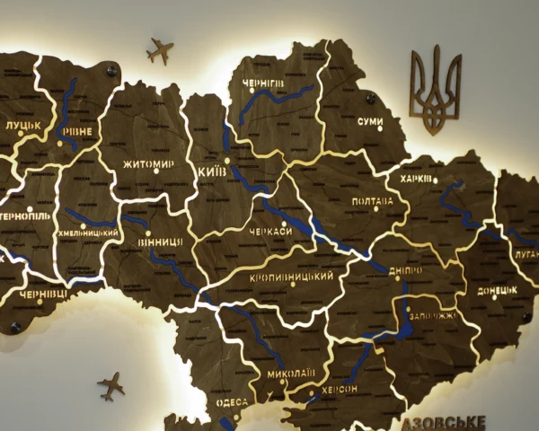 Деревʼяна карта України на стіну з річками та підсвіткою між областями колір Wood
