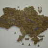 Деревʼяна карта України на стіну з річками та підсвіткою між областями колір Wood