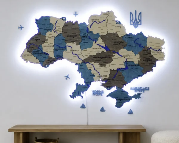 Деревʼяна карта України з фарбованими річками та підсвіткою по контуру колір Nord